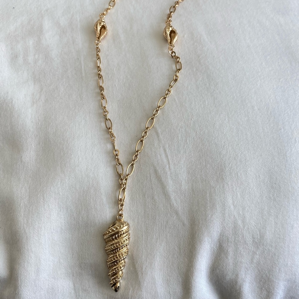 Seashell necklace